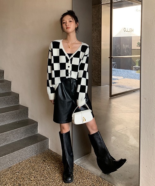 Fano Studios(ファノ ストゥディオズ)の「【Fano Studios】V-neck checkerboard pattern knitted cardigan FQ21S091(カーディガン/ボレロ・レディース・ブラック・S/M/L)」の17枚目の写真