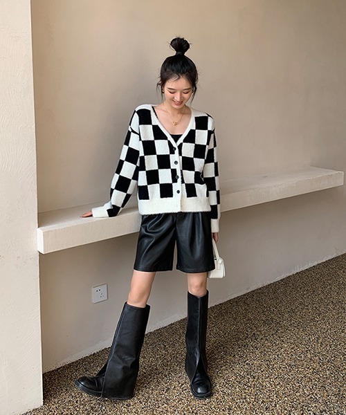 Fano Studios(ファノ ストゥディオズ)の「【Fano Studios】V-neck checkerboard pattern knitted cardigan FQ21S091(カーディガン/ボレロ・レディース・ブラック・S/M/L)」の13枚目の写真