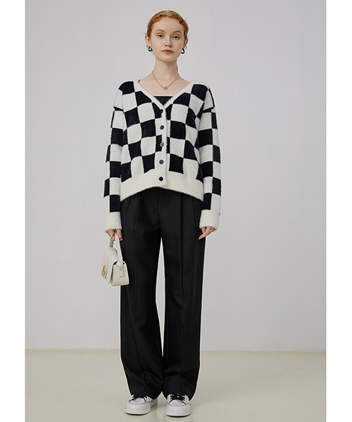Fano Studios(ファノ ストゥディオズ)の「【Fano Studios】V-neck checkerboard pattern knitted cardigan FQ21S091(カーディガン/ボレロ・レディース・ブラック・S/M/L)」の16枚目の写真