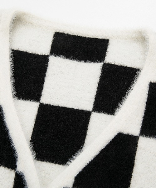 Fano Studios(ファノ ストゥディオズ)の「【Fano Studios】V-neck checkerboard pattern knitted cardigan FQ21S091(カーディガン/ボレロ・レディース・ブラック・S/M/L)」の7枚目の写真