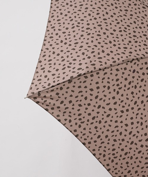 one after another NICE CLAUP（ワンアフターアナザーナイスクラップ）の「【雨天用/80％UVカット】トートバック付きレオパード折り畳み傘（折りたたみ傘・レディース・ホワイト/ベージュ・FREE）」の10枚目の写真