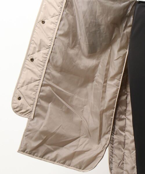 wee9s(ウィークス)の「layered design quilting long coat / レイヤードデザイン中綿キルティングロングコート(ダウンジャケット/コート・レディース・ベージュ/アイボリー/ブラック・FREE)」の6枚目の写真