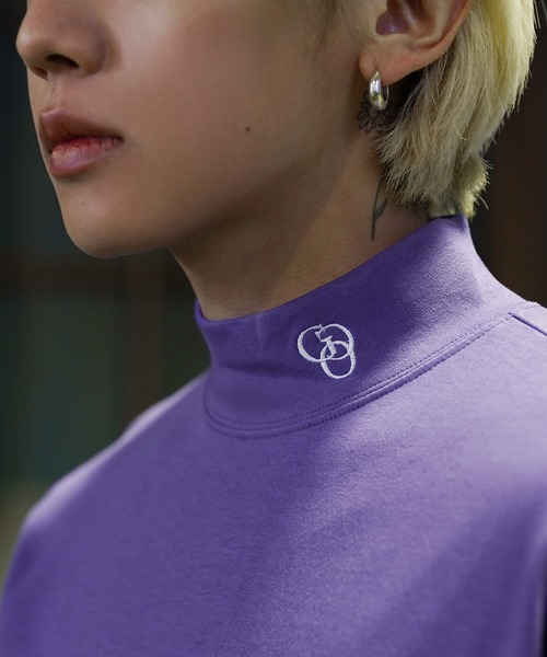 G.O.C（ジーオーシー）の「ミニマルロゴハイネックロンT（Tシャツ/カットソー・メンズ・ホワイト/ブラック/チャコールグレー/ブラック系その他/ブラック系その他2/ホワイト系その他2/ホワイト系その他3/ワイン/ライム/ブルー/パープル・MEDIUM/LARGE）」の13枚目の写真