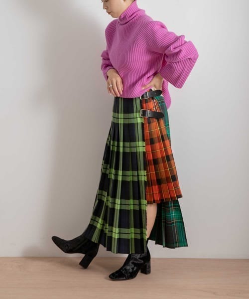 O'NEIL of DUBLIN（オニールオブダブリン）の「『URBS別注』O'NEIL OF DUBLIN　varied patchwork lg kilt（スカート・レディース・その他1/その他2・8/10）」の6枚目の写真