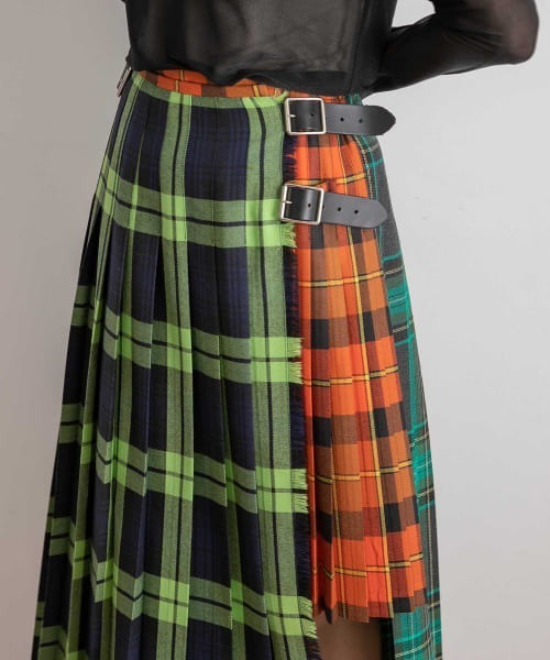 O'NEIL of DUBLIN（オニールオブダブリン）の「『URBS別注』O'NEIL OF DUBLIN　varied patchwork lg kilt（スカート・レディース・その他1/その他2・8/10）」の3枚目の写真