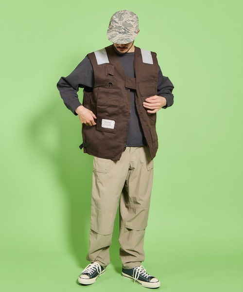 MILITARY(ミリタリー)の「DEAD STOCK LIFE PRESERVER VEST/ デッドストック ライフプリザーバー ベスト(ベスト・メンズ・ブラウン・LARGE)」の19枚目の写真
