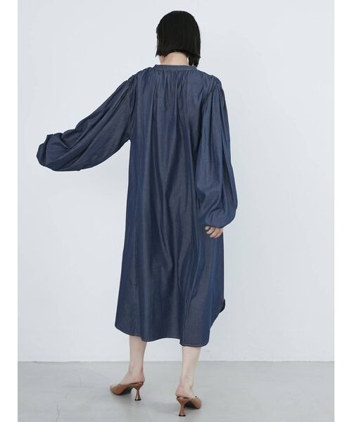 COTORICA（コトリカ）の「【THE DAYZ TOKYO】ボリュームスリーブデニムワンピース（ワンピース・レディース・ブラック/ネイビー・SMALL/MEDIUM）」の17枚目の写真