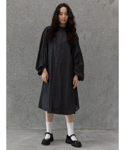 COTORICA（コトリカ）の「【THE DAYZ TOKYO】ボリュームスリーブデニムワンピース（ワンピース・レディース・ブラック/ネイビー・SMALL/MEDIUM）」の13枚目の写真