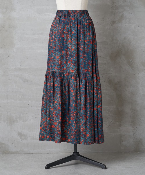 BEARDSLEY（ビアズリー）の「《FRIPIER》プリントティアードマキシスカート（スカート・レディース・グリーン・FREE）」の4枚目の写真