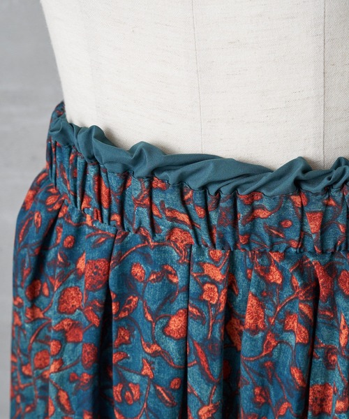 BEARDSLEY（ビアズリー）の「《FRIPIER》プリントティアードマキシスカート（スカート・レディース・グリーン・FREE）」の9枚目の写真