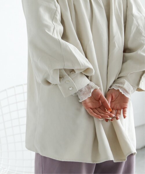 RAY CASSIN（レイカズン）の「フラワーレースメロープルオーバー（その他トップス・レディース・カーキ/スミクロ/キナリ・FREE）」の9枚目の写真