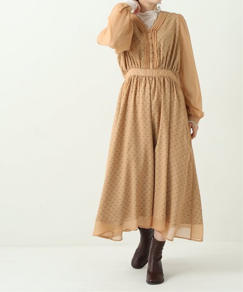 RAY CASSIN（レイカズン）の「フラワーレースメロープルオーバー（その他トップス・レディース・カーキ/スミクロ/キナリ・FREE）」の17枚目の写真