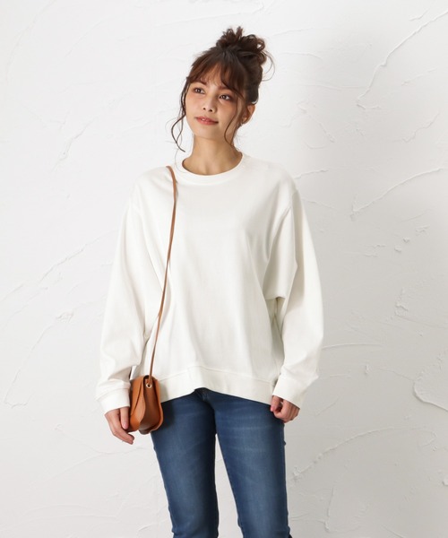 NAVY(ネイビー)の「オーガニックコットン ドルマンロングスリーブTシャツ(Tシャツ/カットソー・レディース・ブラウン/オートミール/グリーン/ホワイト・フリー)」の2枚目の写真