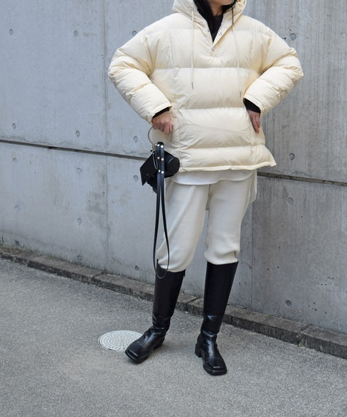 Marient(マリエント)の「アノラックフードパディングアウター(ダウンジャケット/コート・レディース・ブラック/アイボリー・FREE)」の2枚目の写真