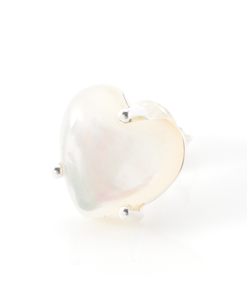 Annika Inez アニカイネズ　ハートスタッズピアス　パールホワイト Annika Inez HEART スタッズピアス ANNIKA INEZ（アニカイネズ） – CALIDA