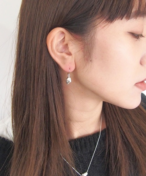 mille blanc(ミルブラン)の「【日本製】ビーンズピアス(ピアス(両耳用)・レディース・シルバー系その他/ゴールド系その他/シルバー/ゴールド・FREE)」の2枚目の写真