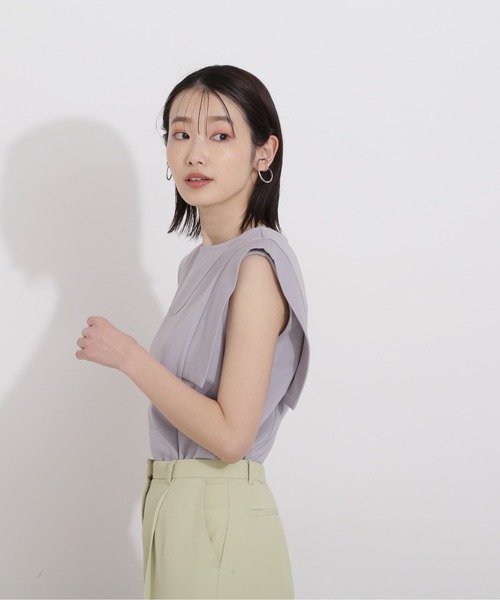 NATURAL BEAUTY BASIC（ナチュラルビューティーベーシック）の「ショルダーウイングカットソー（Tシャツ/カットソー・レディース・グレー/チャコールグレー/ブルー・MEDIUM）」の18枚目の写真