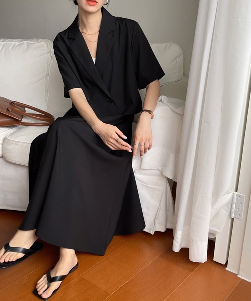 emi+（エミプラス）の「ショートテーラーサマージャケット＋フレア