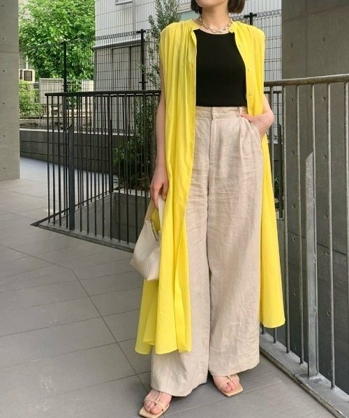 RIVE DROITE(リヴドロワ)の「コットンギャザーシャツワンピース(ワンピース・レディース・ブラック/イエロー/グリーン・FREE)」の3枚目の写真