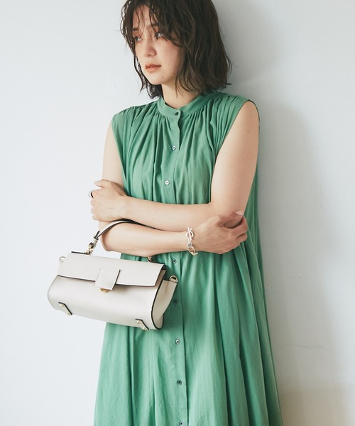 RIVE DROITE(リヴドロワ)の「コットンギャザーシャツワンピース(ワンピース・レディース・ブラック/イエロー/グリーン・FREE)」の5枚目の写真