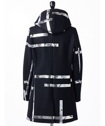 1 piu 1 uguale 3（ウノピゥウノウグァーレトレ）の「WRAP COAT