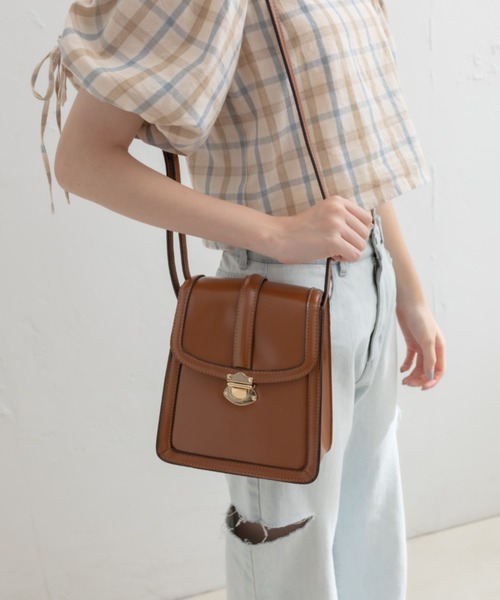 OLIVE des OLIVE（オリーブデオリーブ）の「縦長サドルショルダー（ショルダーバッグ・レディース・オフホワイト/キャメル/ブラック・FREE）」の11枚目の写真