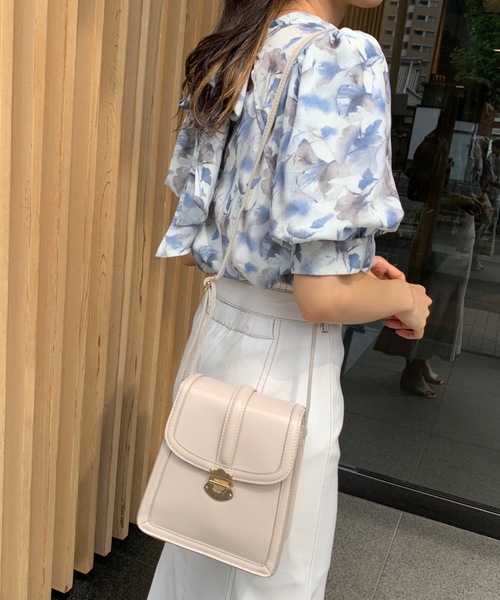 OLIVE des OLIVE（オリーブデオリーブ）の「縦長サドルショルダー（ショルダーバッグ・レディース・オフホワイト/キャメル/ブラック・FREE）」の9枚目の写真