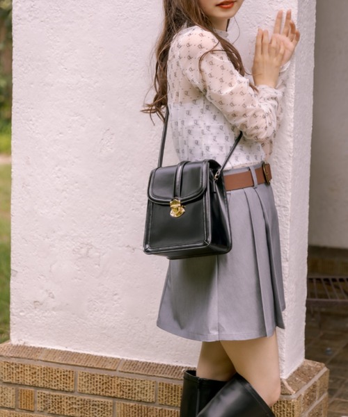 OLIVE des OLIVE（オリーブデオリーブ）の「縦長サドルショルダー（ショルダーバッグ・レディース・オフホワイト/キャメル/ブラック・FREE）」の20枚目の写真