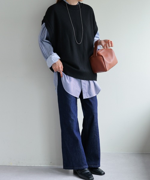 DISCOAT（ディスコート）の「バックスリットニットベスト（ベスト・レディース・ブラック/ブラウン/ベージュ・FREE）」の17枚目の写真