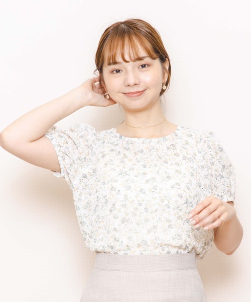 flower（フラワー）の「ウォータリーブルームブラウス（シャツ/ブラウス・レディース・グリーン/イエロー・FREE）」の2枚目の写真