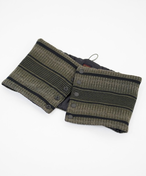 EGO TRIPPING(エゴトリッピング)の「mko10665-ARROWHEAD NECKWARMER ネックウォーマー(ネックウォーマー/スヌード・メンズ・サンドベージュ/チャコール・FREE)」の4枚目の写真