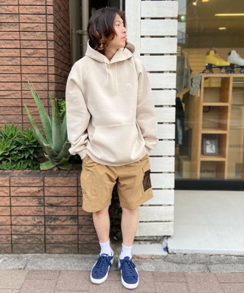 NEW ERA（ニューエラ）の「【ムラサキスポーツ別注】NEW ERA/ニューエラ オーバーサイズ プルオーバーパーカー/ビッグロゴ バックプリント 13501862/13501863/13501864（パーカー・メンズ・ベージュ/グレー/ブラック・M/L/XL/XXL）」の13枚目の写真