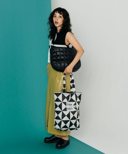CITEN(シテン)の「<CITEN>CITEN クルクルパッチン ジオメトリック トートバッグ(トートバッグ・レディース・ライトブルー/ピンク/ブラック/ケリー・FREE)」の18枚目の写真