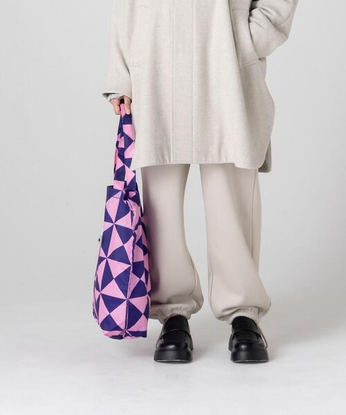 CITEN(シテン)の「<CITEN>CITEN クルクルパッチン ジオメトリック トートバッグ(トートバッグ・レディース・ライトブルー/ピンク/ブラック/ケリー・FREE)」の5枚目の写真