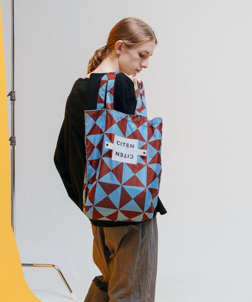 CITEN(シテン)の「<CITEN>CITEN クルクルパッチン ジオメトリック トートバッグ(トートバッグ・レディース・ライトブルー/ピンク/ブラック/ケリー・FREE)」の9枚目の写真