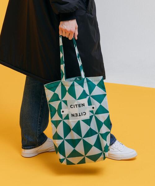 CITEN(シテン)の「<CITEN>CITEN クルクルパッチン ジオメトリック トートバッグ(トートバッグ・レディース・ライトブルー/ピンク/ブラック/ケリー・FREE)」の14枚目の写真