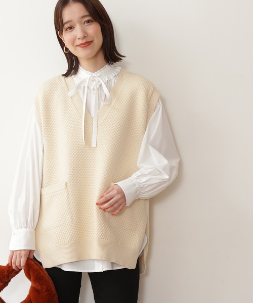 N.（N. Natural Beauty Basic）（エヌエヌナチュラルビューティーベーシック）の「【松井愛莉さん着用】◆ミドルＶニットベスト（ベスト・レディース・ブラック/ブラックミックス/オフホワイト・MEDIUM）」の2枚目の写真