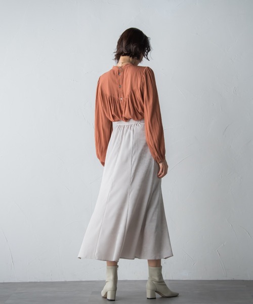 LAUTREAMONT(ロートレアモン)の「【WEB別注】割繊ブラウス≪洗濯機で洗える≫(シャツ/ブラウス・レディース・ネイビー/オフホワイト/オレンジ/グリーン・9号)」の12枚目の写真