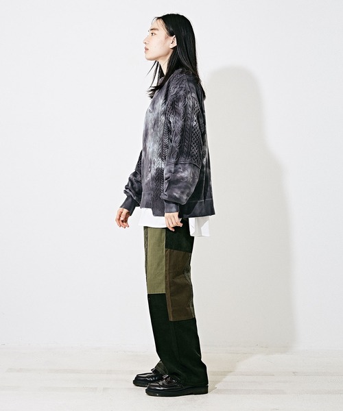 TOBILA（トビラ）の「ミックスコーデュロイパッチワークストレートパンツ（その他パンツ・レディース・ブラウン/ネイビー/カーキ・L/M）」の19枚目の写真