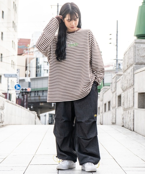 刺繍装飾ダークブルーワイドパンツ 花柄刺繍 ワイドストレートデニムパンツ