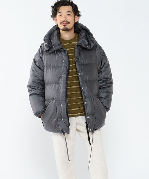 BEAMS PLUS（ビームスプラス）の「BEAMS PLUS / エクスペディション ダウンパーカ Ⅱ（ダウンジャケット/コート・メンズ・グレー/レッド/ブルー・SMALL/MEDIUM/LARGE/X-LARGE）」の6枚目の写真