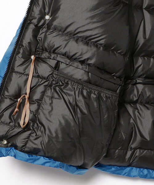 BEAMS PLUS（ビームスプラス）の「BEAMS PLUS / エクスペディション ダウンパーカ Ⅱ（ダウンジャケット/コート・メンズ・グレー/レッド/ブルー・SMALL/MEDIUM/LARGE/X-LARGE）」の20枚目の写真