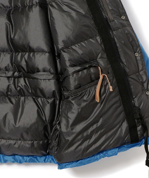 BEAMS PLUS（ビームスプラス）の「BEAMS PLUS / エクスペディション ダウンパーカ Ⅱ（ダウンジャケット/コート・メンズ・グレー/レッド/ブルー・SMALL/MEDIUM/LARGE/X-LARGE）」の21枚目の写真