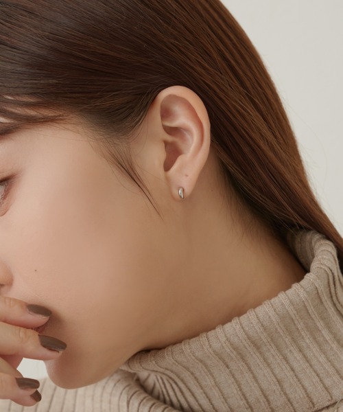 VANNIE U（ヴァニーユー）の「drop piece（ピアス（両耳用）・レディース・シルバー/ゴールド・FREE）」の7枚目の写真