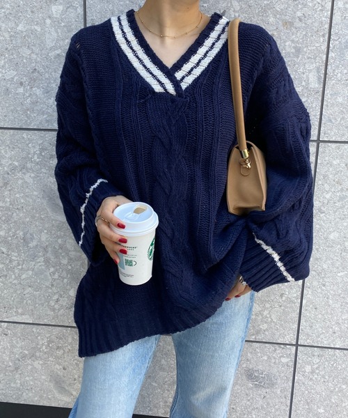 yuue' ( wear )(ユーイ)の「オーバーサイズケーブルニット(ニット/セーター・レディース・ネイビー/ホワイト/レッド・FREE)」の2枚目の写真