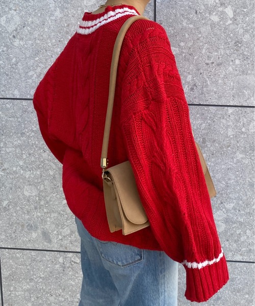 yuue' ( wear )(ユーイ)の「オーバーサイズケーブルニット(ニット/セーター・レディース・ネイビー/ホワイト/レッド・FREE)」の7枚目の写真