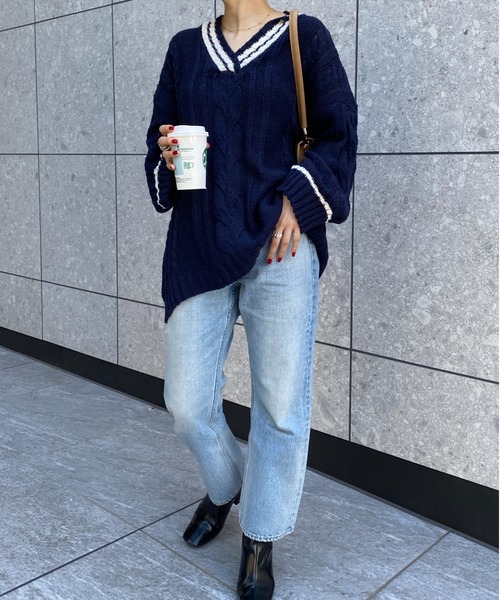 yuue' ( wear )(ユーイ)の「オーバーサイズケーブルニット(ニット/セーター・レディース・ネイビー/ホワイト/レッド・FREE)」の11枚目の写真