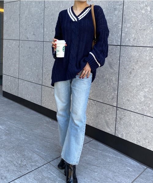yuue' ( wear )(ユーイ)の「オーバーサイズケーブルニット(ニット/セーター・レディース・ネイビー/ホワイト/レッド・FREE)」の12枚目の写真