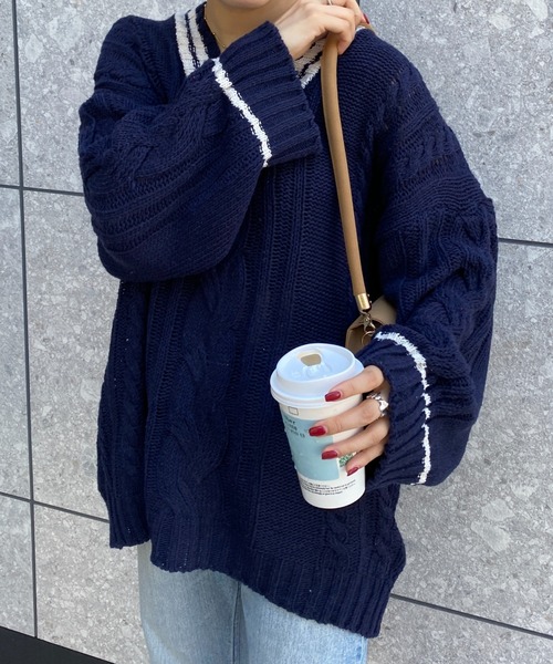yuue' ( wear )(ユーイ)の「オーバーサイズケーブルニット(ニット/セーター・レディース・ネイビー/ホワイト/レッド・FREE)」の14枚目の写真