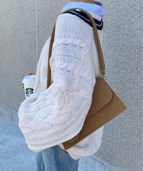yuue' ( wear )(ユーイ)の「オーバーサイズケーブルニット(ニット/セーター・レディース・ネイビー/ホワイト/レッド・FREE)」の22枚目の写真
